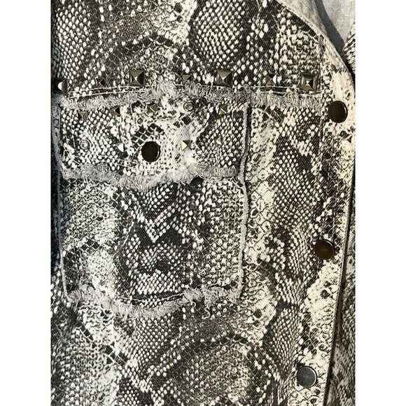 ZARA Snake Print Raw Hem Studded Rhinestones Denim Jean Oversize Jacket - Picture 4 of 12